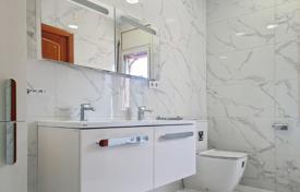 5غرفة دو خانه بهم چسبیده 465 متر مربع Esplugues de Llobregat, اسپانیا. 2,950,000 €