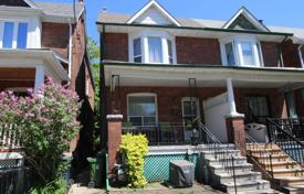  دو خانه بهم متصل – Pacific Avenue, تورنتو, انتاریو,  کانادا. C$1,442,000