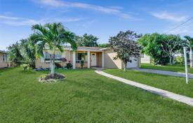 خانه  – Lauderdale Lakes, Broward, فلوریدا,  ایالات متحده آمریکا. $390,000