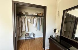 8غرفة خانه  اسکاربرو، تورنتو, کانادا. C$1,608,000