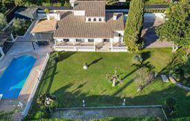 6غرفة ویلا  موگینز(فرانسه), فرانسه. 1,090,000 €