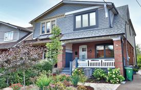  دو خانه بهم متصل – East York, تورنتو, انتاریو,  کانادا. C$1,620,000