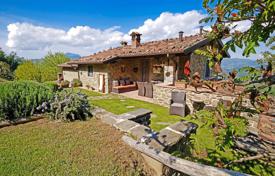 15غرفة ویلا  Castelnuovo di Garfagnana, ایتالیا. 1,320,000 €
