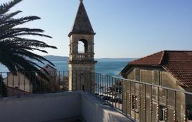 دو خانه بهم چسبیده – Kastela, Split-Dalmatia County, کرواسی. 770,000 €