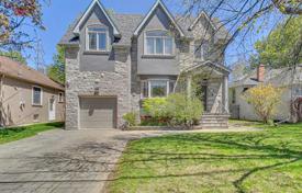 خانه  – Etobicoke, تورنتو, انتاریو,  کانادا. C$2,147,000
