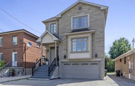 خانه  – Etobicoke, تورنتو, انتاریو,  کانادا. C$1,976,000