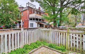  دو خانه بهم متصل – Old Toronto, تورنتو, انتاریو,  کانادا. C$1,864,000