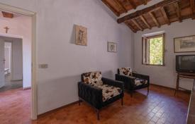 18غرفة کاخ  1030 متر مربع Siena, ایتالیا. 1,250,000 €