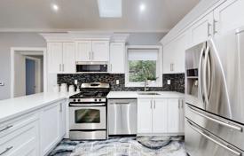 9غرفة خانه  Etobicoke, کانادا. C$2,058,000