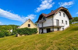 5غرفة دو خانه بهم چسبیده 289 متر مربع Litija, اسلوونی. 539,000 €
