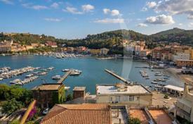 3غرفة آپارتمان  137 متر مربع Grosseto (city), ایتالیا. 1,240,000 €