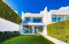 6غرفة  دو خانه بهم متصل 130 متر مربع Sotogrande, اسپانیا. 750,000 €