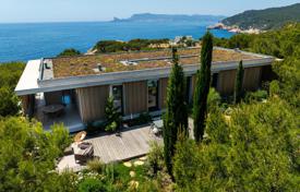 8غرفة ویلا  Saint-Cyr-sur-Mer, فرانسه. 5,400,000 €