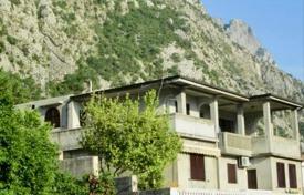 5غرفة دو خانه بهم چسبیده 270 متر مربع Dobrota, مونته نگرو. 745,000 €
