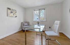 8غرفة خانه  Etobicoke, کانادا. C$1,884,000