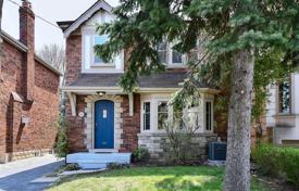 خانه  – نورث یورک, تورنتو, انتاریو,  کانادا. C$2,110,000