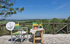 10غرفة کاخ  236 متر مربع Volterra, ایتالیا. 890,000 €