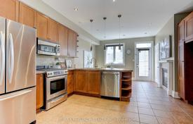 9غرفة  دو خانه بهم متصل Old Toronto, کانادا. C$2,148,000