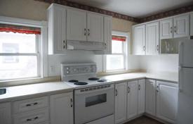 8غرفة خانه  Etobicoke, کانادا. C$1,405,000