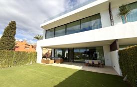 4غرفة  دو خانه بهم متصل 606 متر مربع Nueva Andalucia, اسپانیا. 4,400,000 €