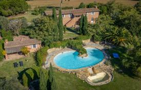 15غرفة کاخ  447 متر مربع Castiglione del Lago, ایتالیا. 1,300,000 €
