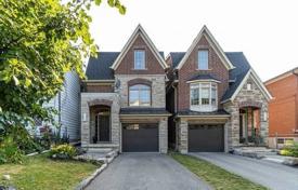 خانه  – Etobicoke, تورنتو, انتاریو,  کانادا. C$1,665,000