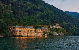 ویلا  – دریاچه کومو, لمباردی, ایتالیا. Price on request