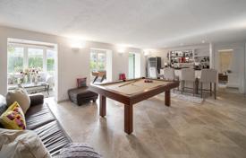 8غرفة ویلا  موگینز(فرانسه), فرانسه. 3,200,000 €