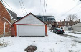 خانه  – Dupont Street, Old Toronto, تورنتو,  انتاریو,   کانادا. C$1,206,000