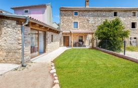 3غرفة خانه  150 متر مربع Ližnjan, کرواسی. 330,000 €