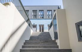 2غرفة آپارتمان  104 متر مربع Porto (city), پرتغال. 420,000 €