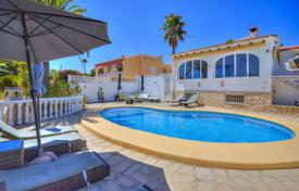 3غرفة دو خانه بهم چسبیده 289 متر مربع Moraira, اسپانیا. 915,000 €