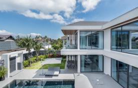 4غرفة ویلا  600 متر مربع Phuket Town, تایلند. $1,700,000