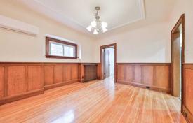 4غرفة خانه  Etobicoke, کانادا. C$2,002,000