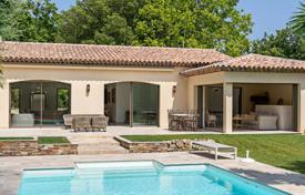 5غرفة ویلا  Grimaud, فرانسه. 3,880,000 €