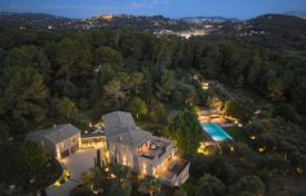 9غرفة ویلا  موگینز(فرانسه), فرانسه. 12,500,000 €