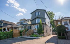 خانه  – George Street, تورنتو, انتاریو,  کانادا. C$2,095,000