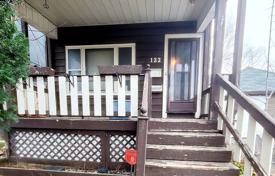 9غرفة خانه  Etobicoke, کانادا. C$1,214,000
