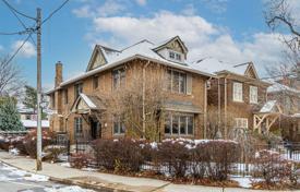 خانه  – نورث یورک, تورنتو, انتاریو,  کانادا. C$1,883,000