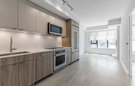 آپارتمان  – York, تورنتو, انتاریو,  کانادا. C$1,063,000