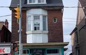 خانه  – Dufferin Street, تورنتو, انتاریو,  کانادا. C$1,599,000