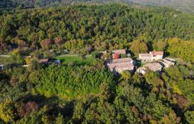 12غرفة خانه  646 متر مربع Lupoglav, کرواسی. 995,000 €