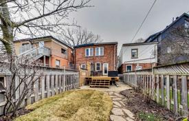  دو خانه بهم متصل – York, تورنتو, انتاریو,  کانادا. C$1,786,000