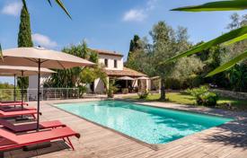 6غرفة ویلا  Vallauris, فرانسه. 2,350,000 €