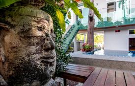 10غرفة ویلا  975 متر مربع Phuket Town, تایلند. $1,040,000