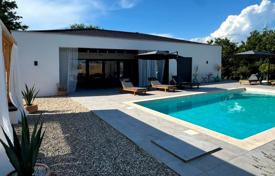 4غرفة خانه  148 متر مربع Labin, کرواسی. 850,000 €