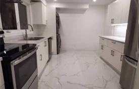 7غرفة خانه  نورث یورک, کانادا. C$2,462,000