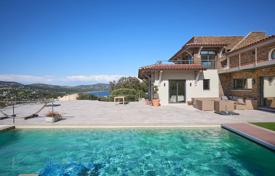6غرفة ویلا  Cavalaire-sur-Mer, فرانسه. Price on request