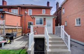 7غرفة  دو خانه بهم متصل Old Toronto, کانادا. C$1,855,000