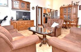 آپارتمان  – Bijela, هرتسگ نووی, مونته نگرو. 160,000 €